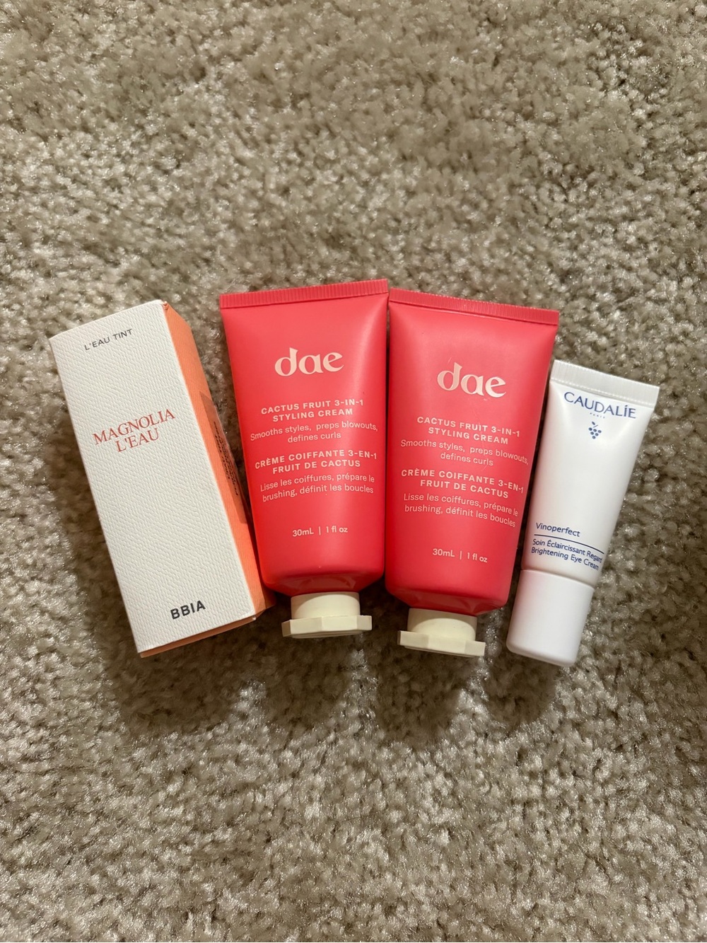 American Eagle Outfitters dae Cactus Fruit 3-in-1 Styling Cream — Coral Pink